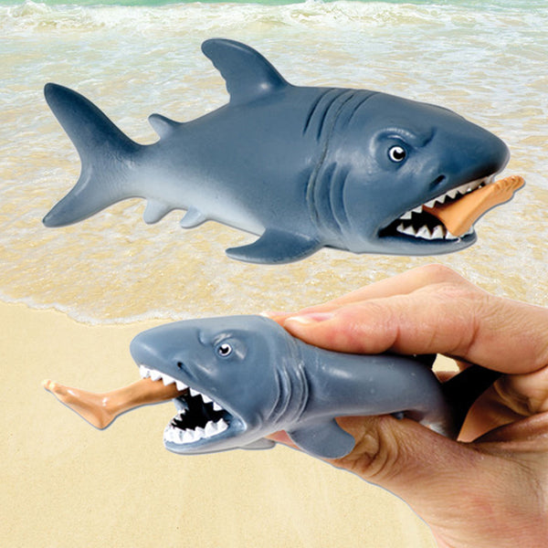 COLOR COME SHARK SHOULDER シャーク Get into the mouth of a big shark and change colors! SPEEDCITY